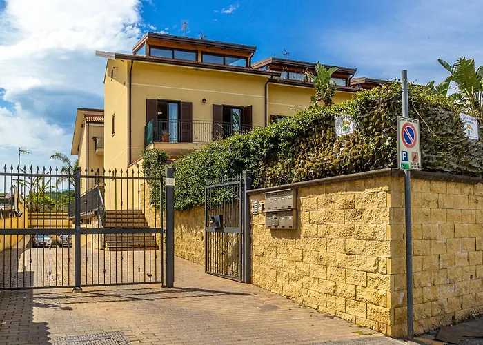 Desiderio Appartamento Giardini Naxos